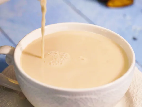 鍋煮奶茶
