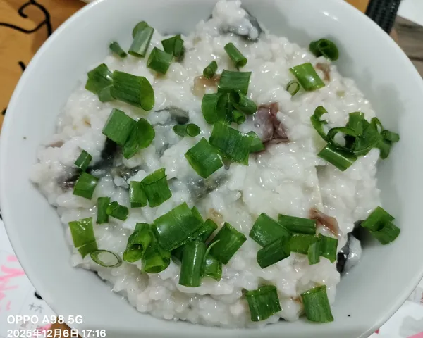 皮蛋瘦肉粥 (微波爐)~簡單隨手做