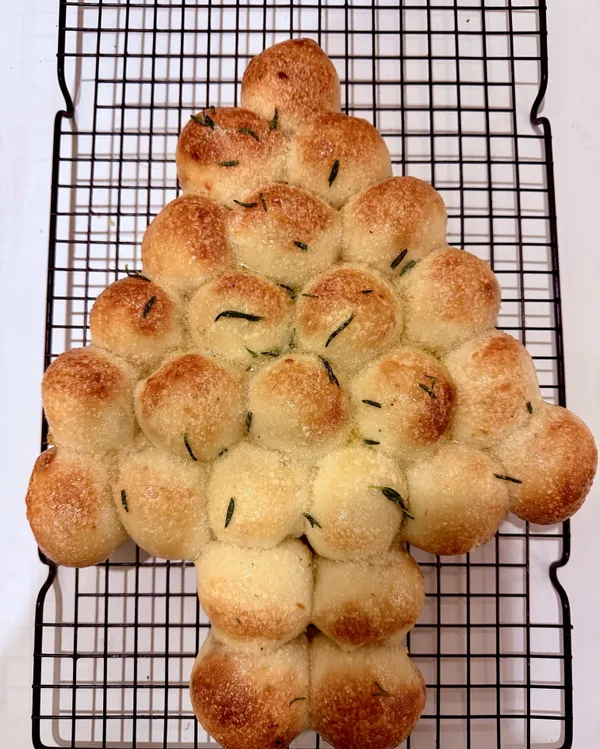 聖誕樹版-香蒜起士球麵包