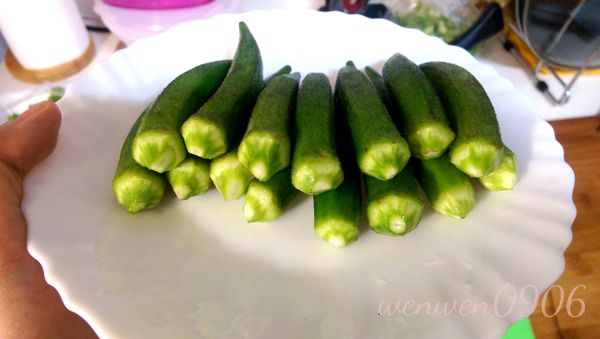 清洗後,用刀子修一點頭(不用完全修掉,這樣不會太黏)