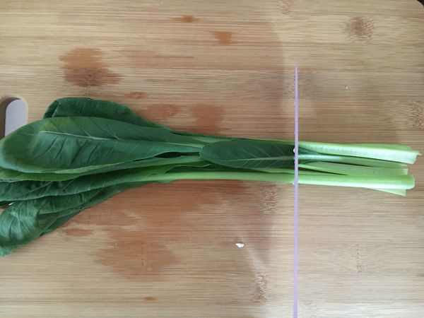 切成三等長！

＊勿切碎or切絲。