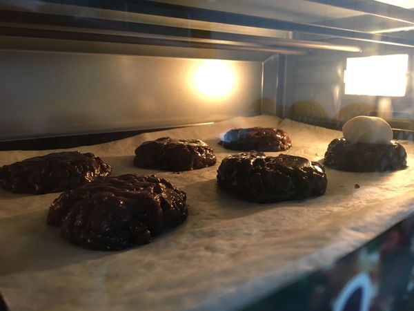 分成六等份 壓到高度大概一公分
（不然烤出來會變脆的）