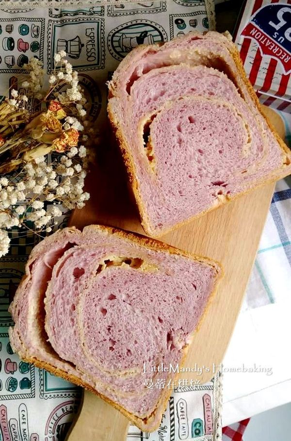 ，靜置冷卻至少30~60分再切片食用，表皮才會回潤不乾硬，內部水分較能保留