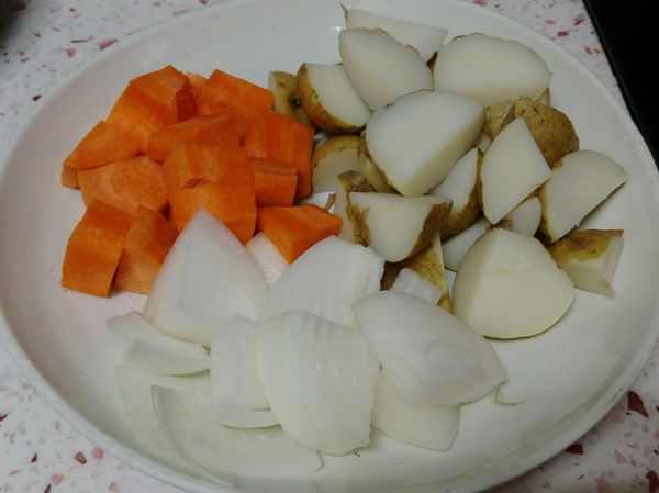 以上材料切好。