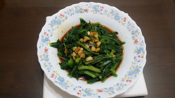 加入攪拌好的醬汁就完成了。