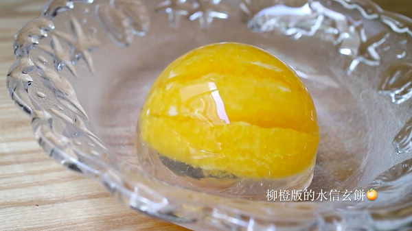 買不到鹽漬櫻花也沒關係，可以切些新鮮水果丁加入，做成清涼爽口的水果球，淋上少許蜂蜜/楓糖享用，小朋友也會很喜歡喔！