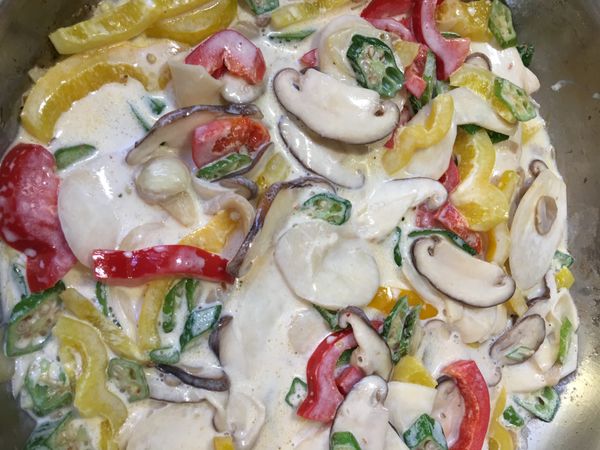 加入白醬及牛奶