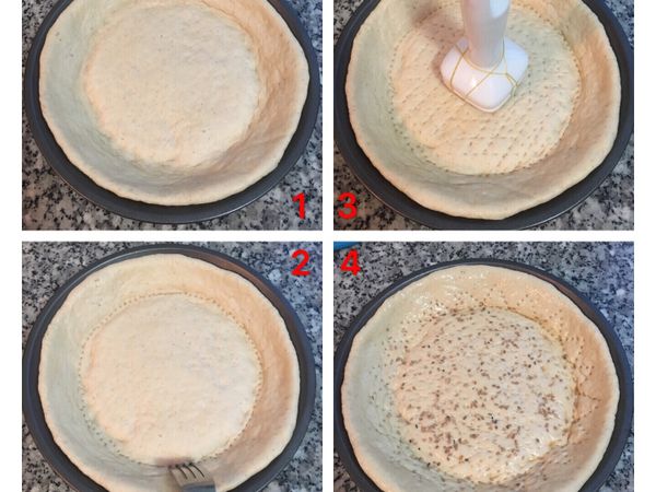 1.整成模具大小後，
2、3.在底部戳洞；
4.刷上香油、撒上芝麻；