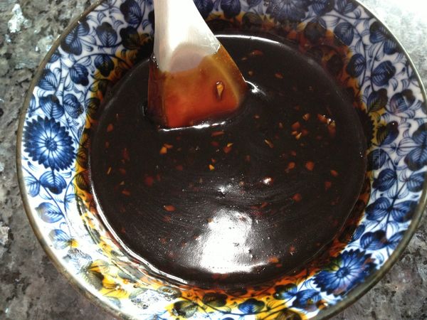 步驟16碗粿的醬其實很簡單
將醬料都倒入鍋中煮滾 加入太白粉勾芡即可