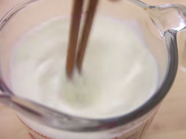 牛奶加糖攪拌







圖片來源：https://youtu.be/IsJJxEm7oZw