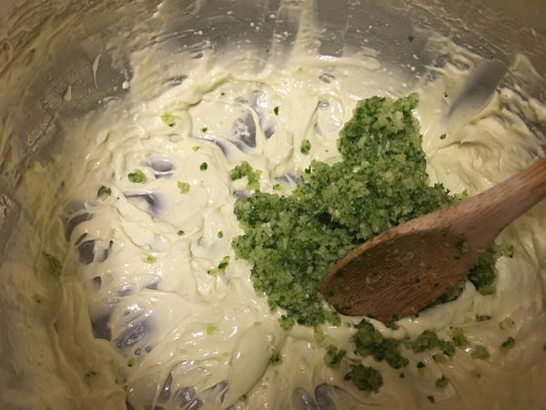 材料全部混合均勻。