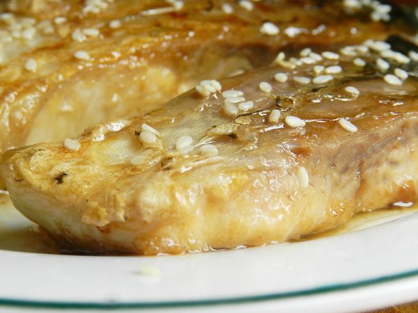 起鍋後，撒上白芝麻就可以囉