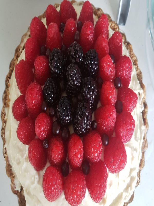 餡料填入在放上喜歡的水果
冷藏6小時
冰凍3小時