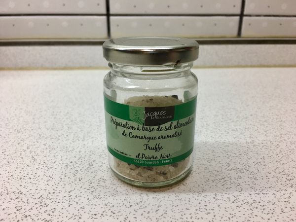 加入松露鹽調味