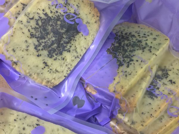 待餅乾完全冷卻後，
就可以包裝囉！
是不是很簡單呀！
趕快動手試試看～