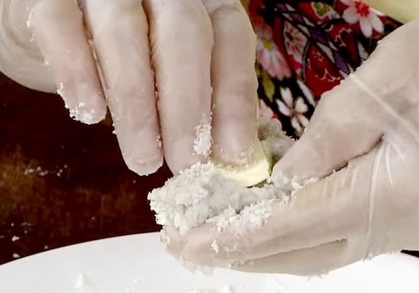 將起司包入芋泥中（依個人喜好加入起司數量）