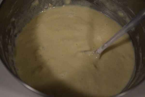 將[原味麵糊]中的所有材料攪拌均勻.