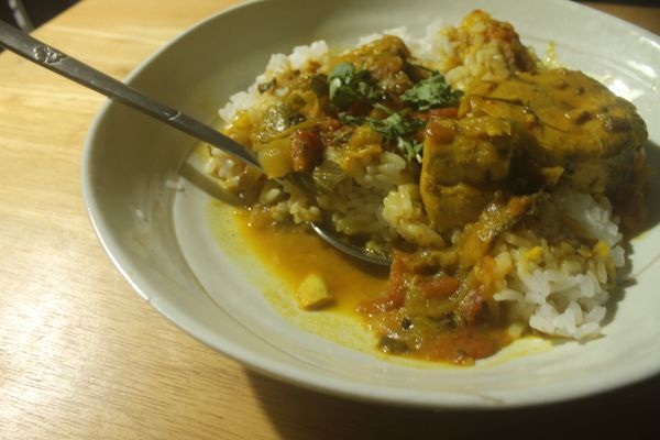 接下來就以時間和耐心，將專注力集中不要燒焦，就完成一道美味的喀拉拉魚咖哩