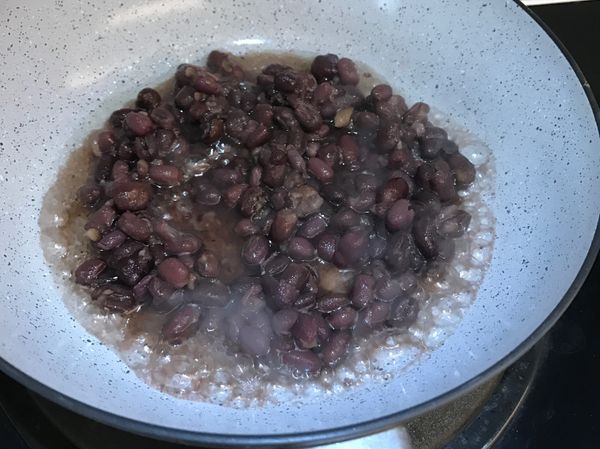 小心一放下去會冒泡泡