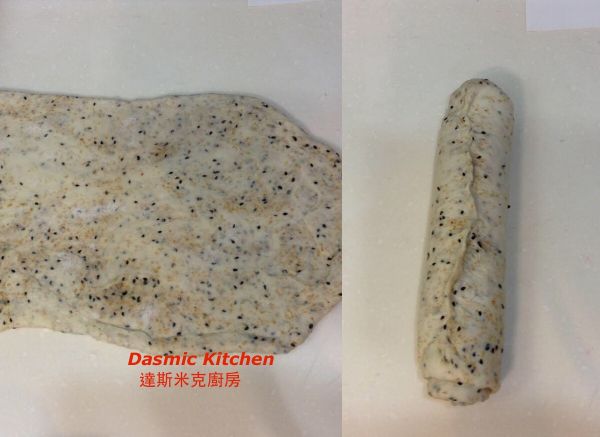 麵團翻面、 由短向捲起、 捲成圓柱體 （麵團寬度與烤盒長度大約等長！）