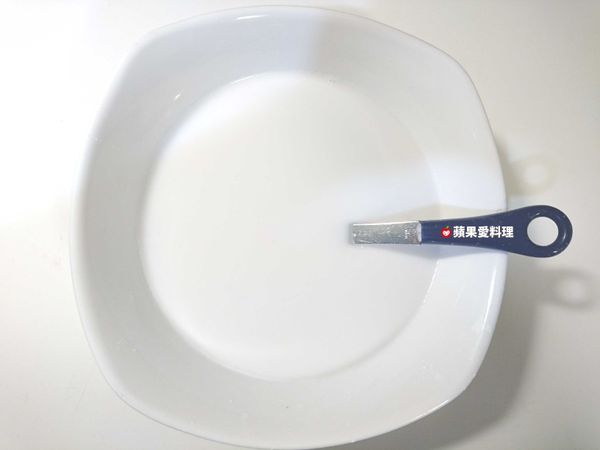 調粉漿：所有食材拌勻。