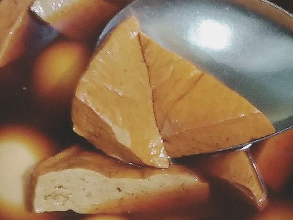 1.完成滷香豆干蛋雪白菇。