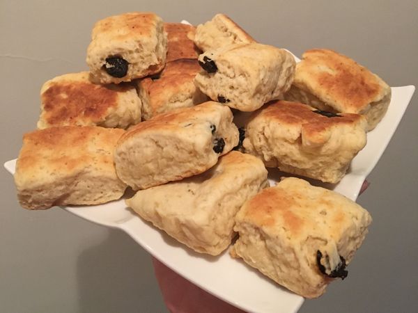 非常輕鬆簡單！
量意外的多
因為他會膨脹
切方形大約可以烤18塊！
非常簡單 大家快試試