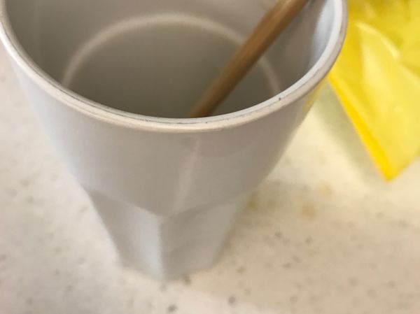 我用這個杯子裝牛奶及紅茶