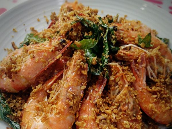 加入虾 拌均匀 就可以上碟了