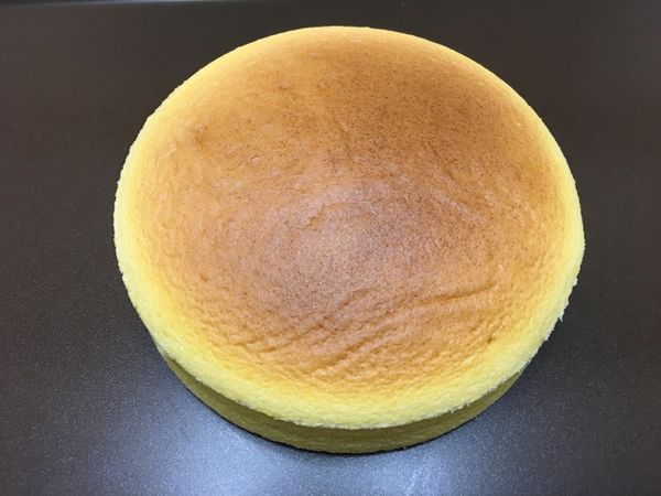 水浴法，170度烘烤20分鐘，140度烘烤35-40分鐘，竹籤插入無麵糊沾黏即可取出，脫模放涼後冷藏。
防止表面上色過快，可於上層用烘焙紙或鋁箔紙隔離。