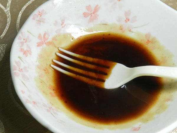 調勻烤肉醬與蜂蜜