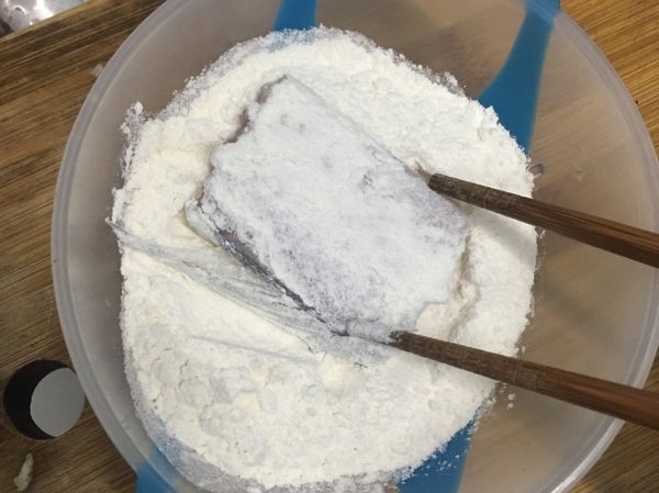 煎/炸時 使用中火，兩面沾上中筋麵粉

⚠️使用中筋麵粉原因是吸水性強