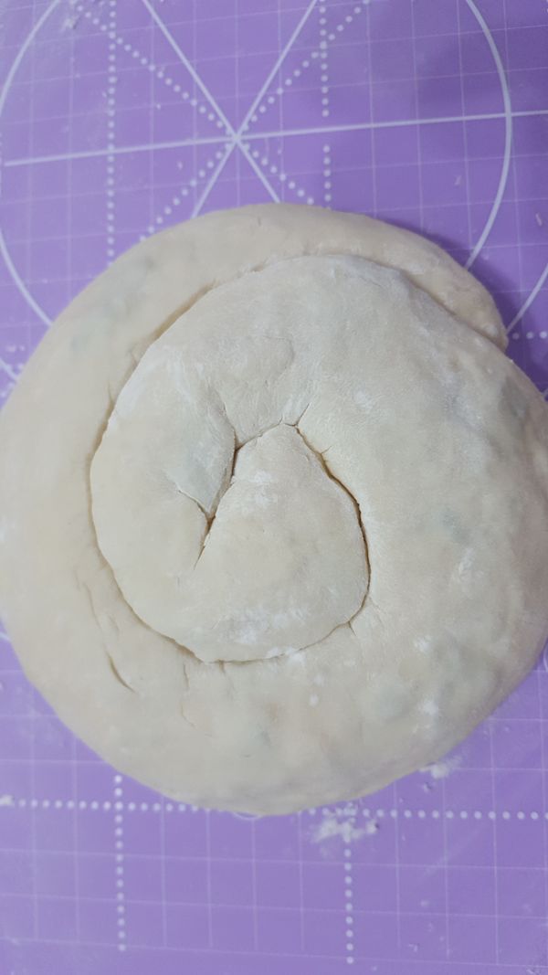 再盤成窩狀
壓扁桿平