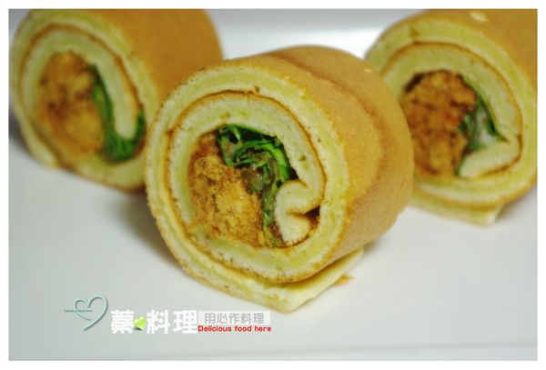 步驟5 
 切成一片一片的台味鹹蛋糕捲,看起來很可愛呦!