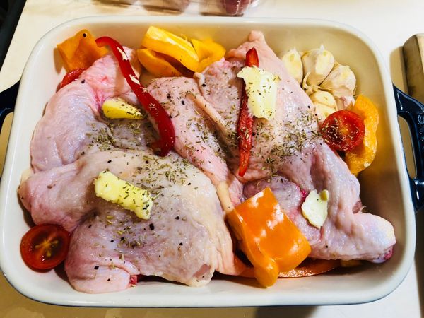 放上奶油、迷迭香或其他香料