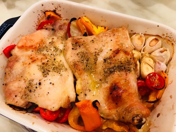 烤箱預熱200度
用200度烤20分鐘，然後再用220度烤10分鐘就完成囉！