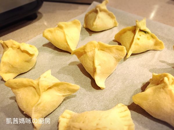 加工完成的圓滾滾酥皮湯圓。