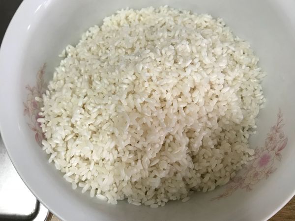 糯米泡水至少四小時
瀝乾後備用