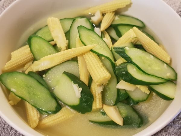 清炒很好吃
也可以加沙茶也不錯喔