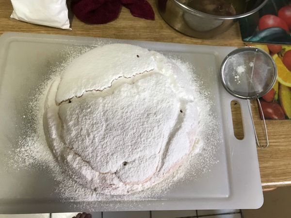 灑上奶粉（聽說桃園那家很有名的就是撒奶粉😍😘）
或防潮糖粉٩(˃̶͈̀௰˂̶͈́)و