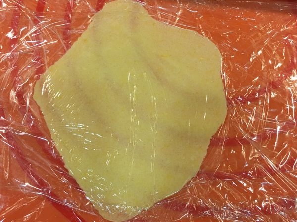 橄開至能包住麵包