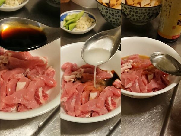 這時候準備肉的調味 昂，把酒 醬油 太白粉水到下去