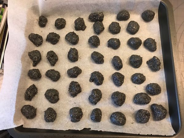 分成一粒粒，放入冷凍