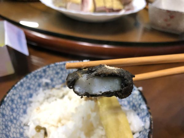 外面酥脆裡面墨魚很軟，就很好吃喔