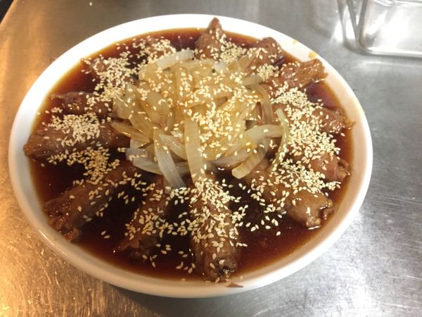 最後撒上白芝麻還有蔥花都很棒喔！