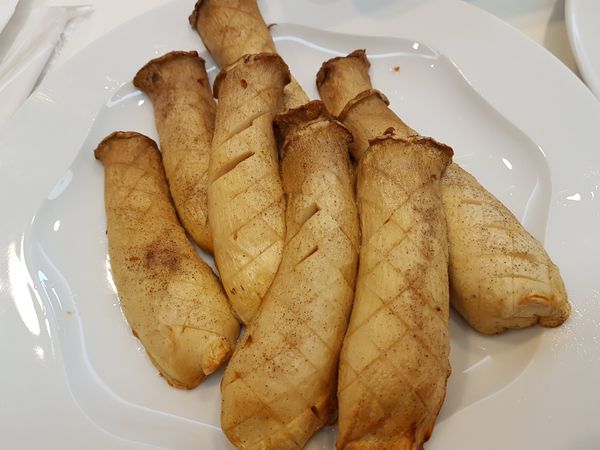 2.烤箱預熱230度，烤5分鐘即可。