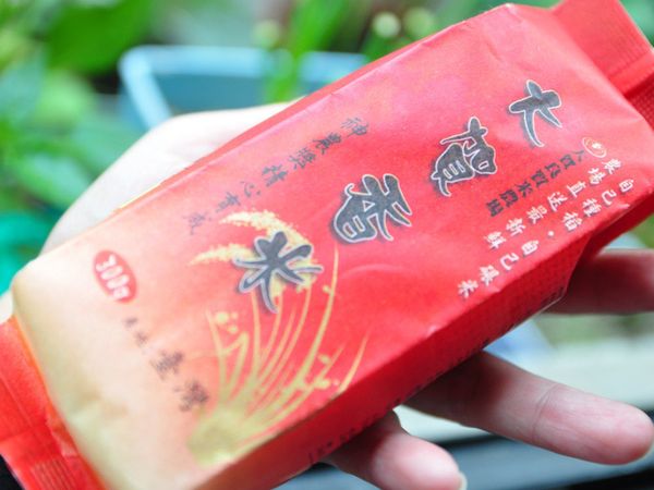 【大賀米】的安心保証~
(1)來自桃園大園鄉第一經過產銷履歷驗證的稻米產銷班用心栽種的好米
(2)通過223種農藥檢測，包括水質與土讓，確保安全無虞
(3)稻穀採收後立即低溫烘焙，保留完整香氣
(4)將採收處理過的米儲存於15度C低溫保鮮真空包裝，安全又安心!