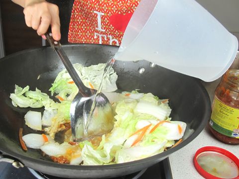 續加水炒均勻。