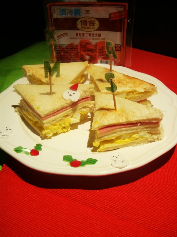 切成四分就可以擺盤囉!