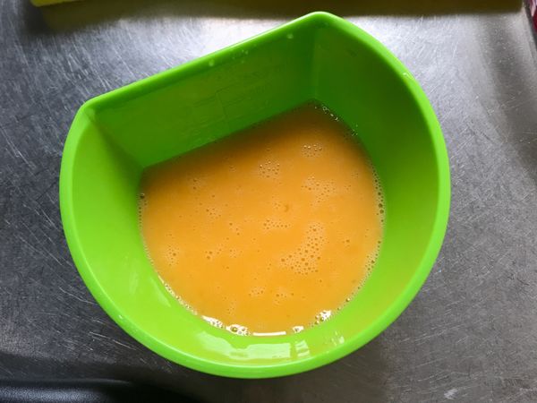 全蛋2顆打勻